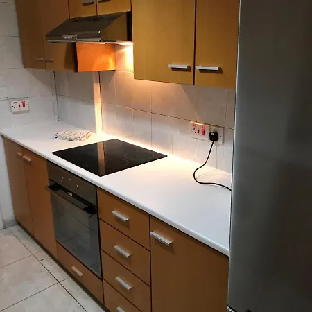 Glinou 304 Larnaca